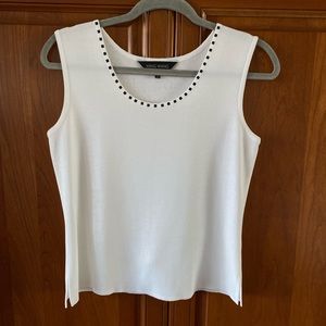Ming Wang Embellished Sleeveless Knit White Tank Top